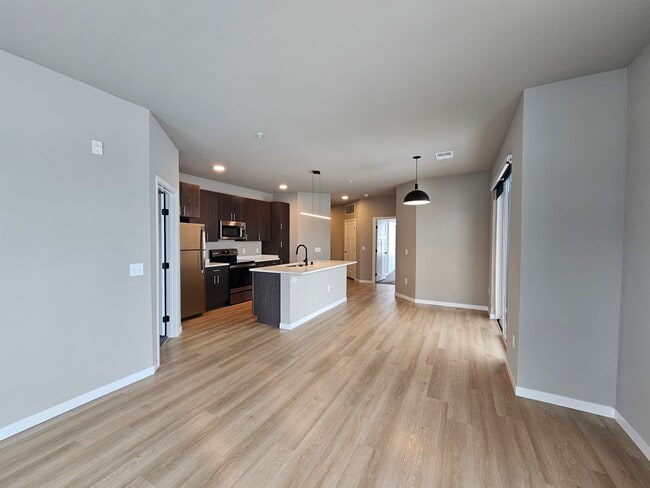 Photo - 5604 Schroeder Rd Unit 101