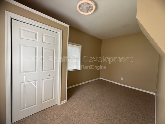 Photo - 101 S La Fox St