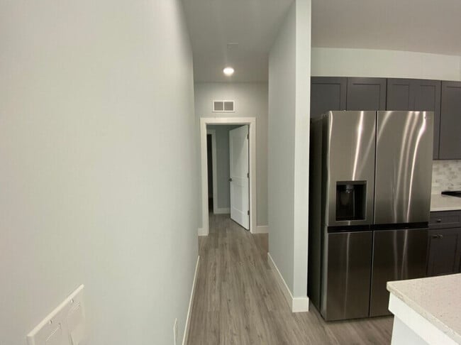 132 E University