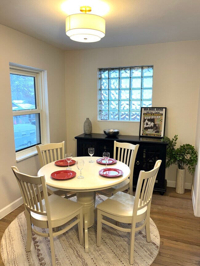 Photo - 5025 Lenox Ave