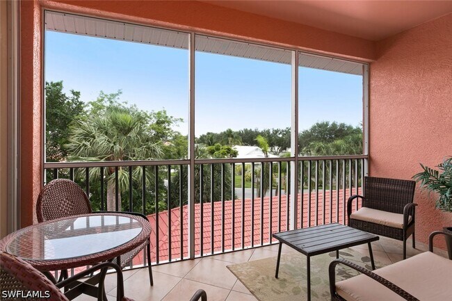 519 Roma Ct Unit 306