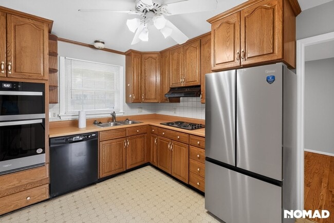 Photo - 1835 Ardmore Dr