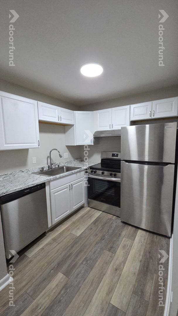 Photo - 208 Columbus St Unit 5