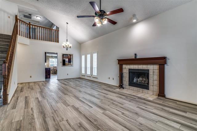 Photo - 524 Raintree Cir
