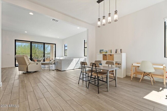 Photo - 816 E Monte Wy