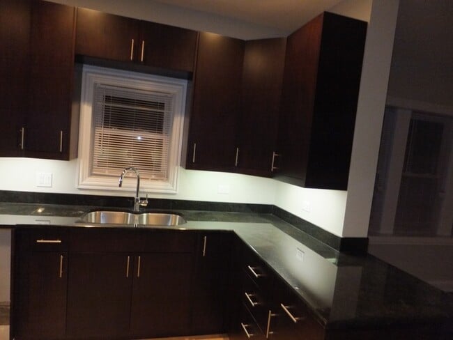 Photo - 5011 N Troy St