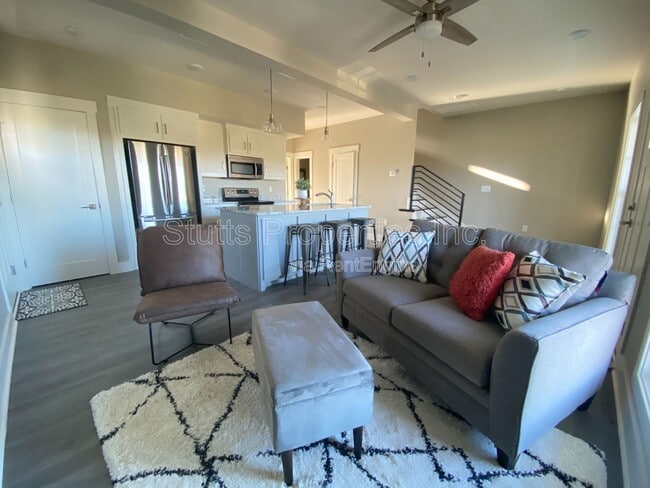 Photo - 213 Virginia Ave