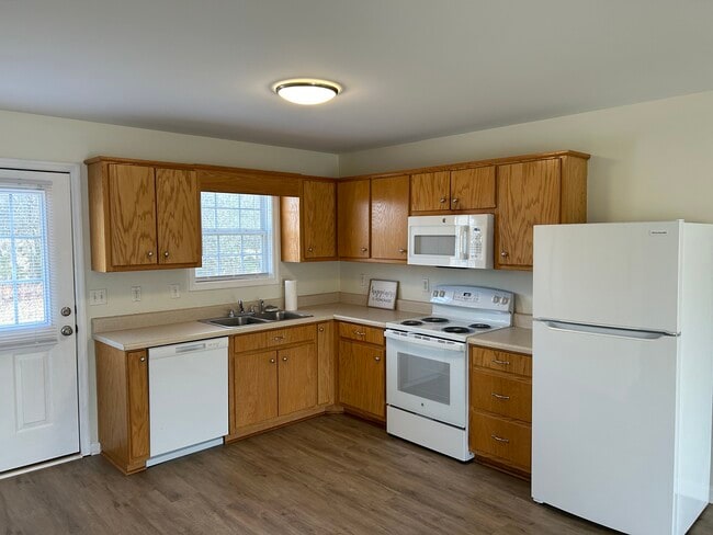 Photo - 49 Farm View Cir