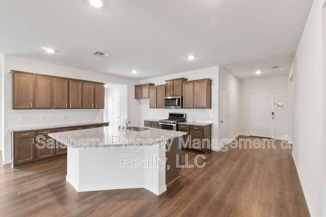 Photo - 503 Willow View Way