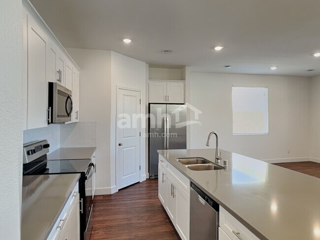 Photo - 10132 W Oleta Ave