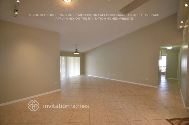 Photo - 9701 NW 14th St