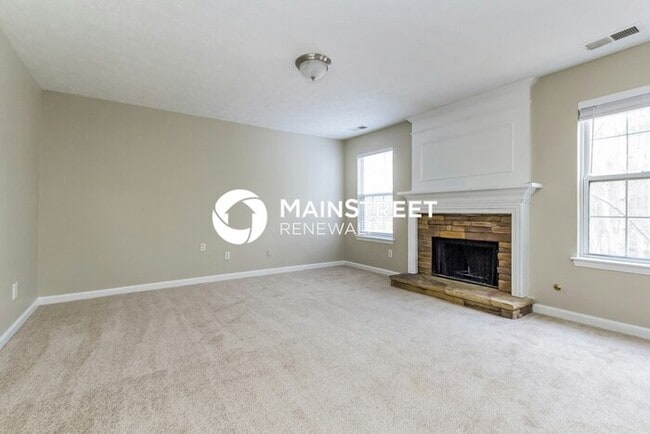 4 Bedroom Pet-Friendly Home in Acworth, GA with Main Street Renewal