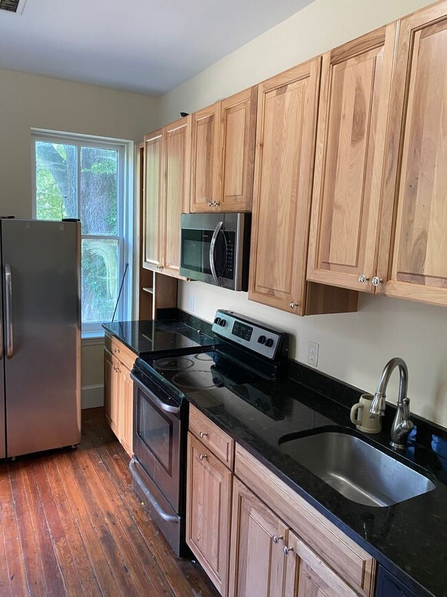Photo - 506 W Marshall St Unit Apt #Up (2nd Flr)