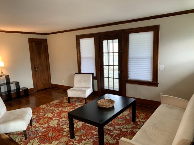 Photo - 366 Inglewood Dr Unit Up