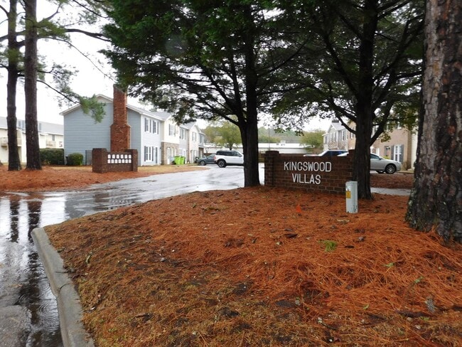 Photo - 1104 Karen Dr