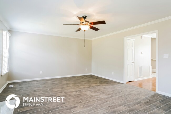 Photo - 1013 Holland Ridge Dr