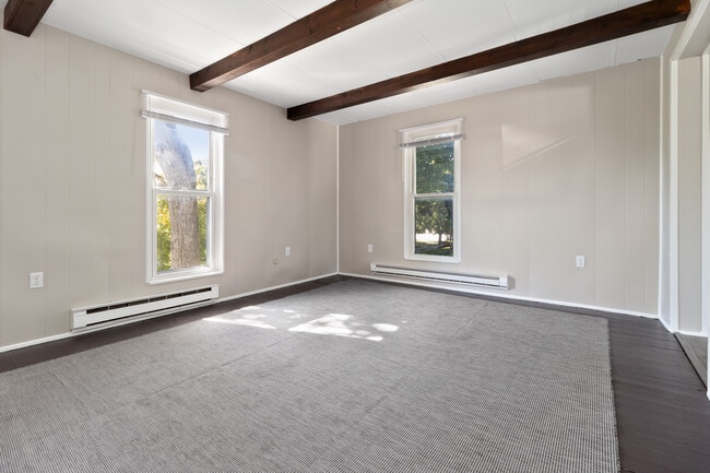 Photo - N. Park St Unit 3