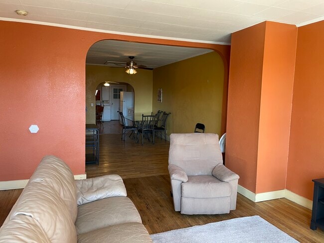 Photo - 132 Tecumseh St Unit 1