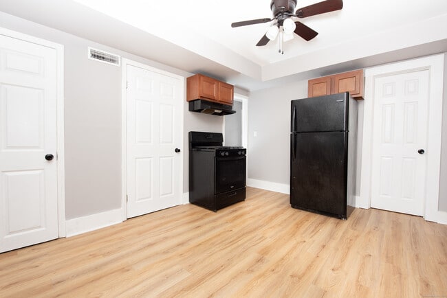 Photo - 6 Crescent St