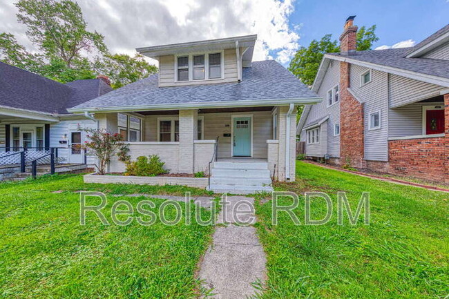Photo - 110 N Riley Ave House