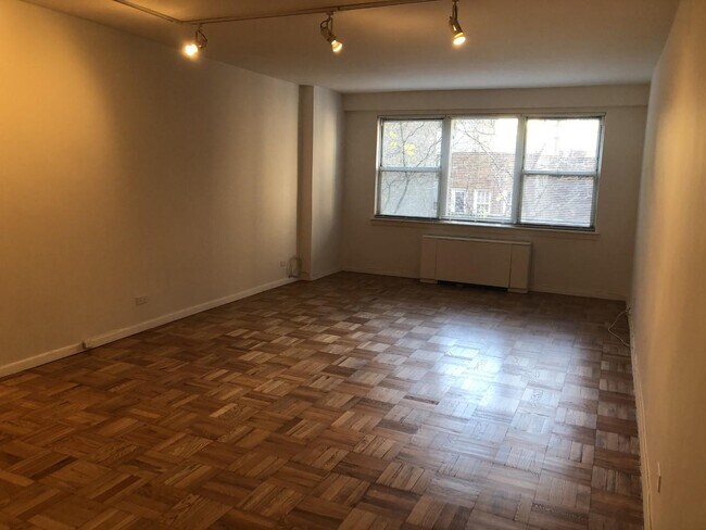 Photo - 155 E 34th St Condo Unit 6A
