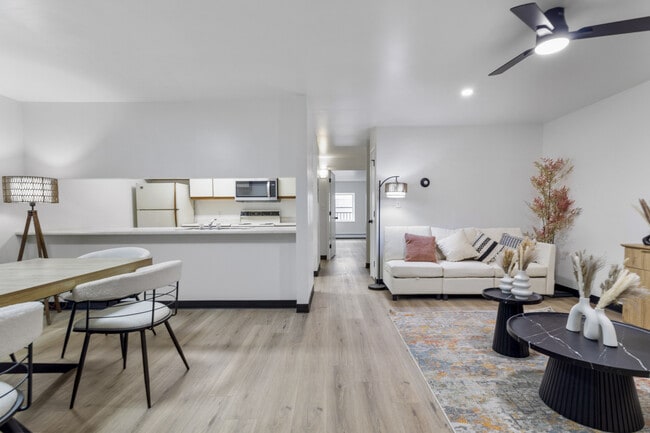 Photo - Wehnwood Court Apartments