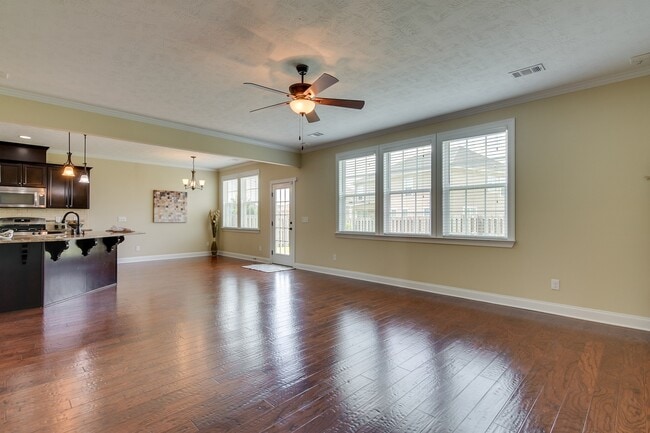 Photo - 5458 Everlook Cir