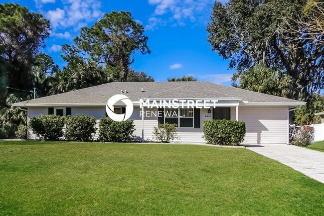 Building Photo - 4 Bedroom Pet-Friendly Home in NORTH PORT, FL with Main Street Renewal