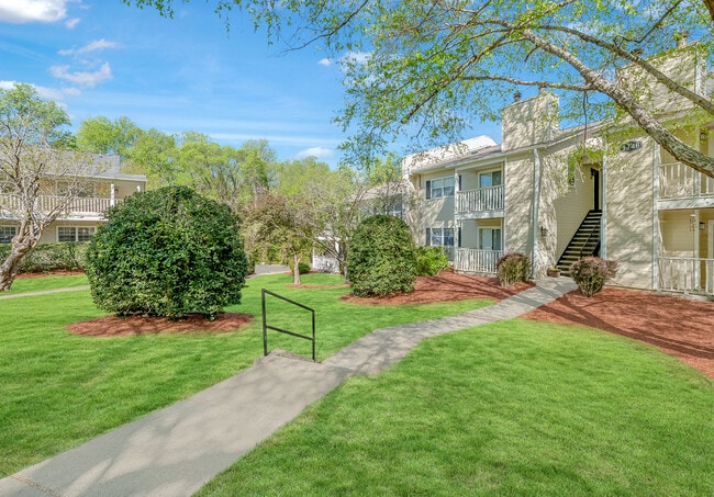 The Cove Apartment Homes