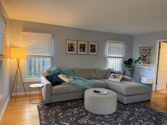 Photo - 14 Newtown Dr