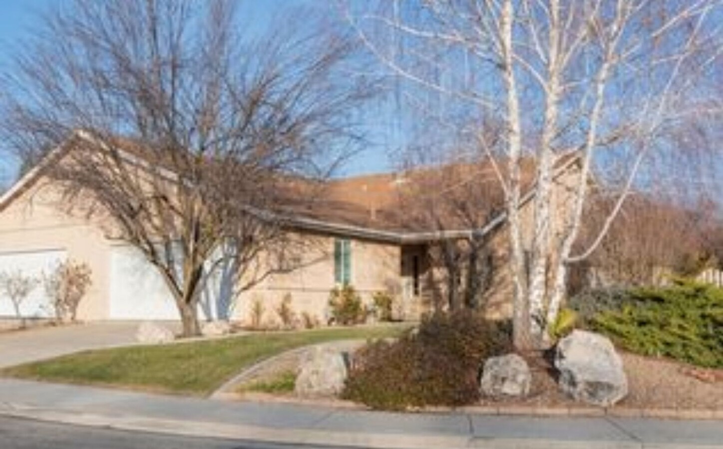 3-bedroom, 2-bath home in Sierra Bonia Sen... - 3-bedroom, 2-bath home in Sierra Bonia Sen...