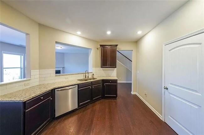 Photo - 7065 Post Pk Wy