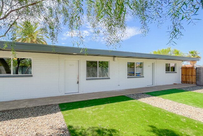 1127 N Harold St Tempe AZ 85281 - 1127 N Harold St Tempe AZ 85281 Townhome