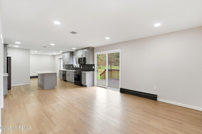 Photo - 257 Alexander Ave