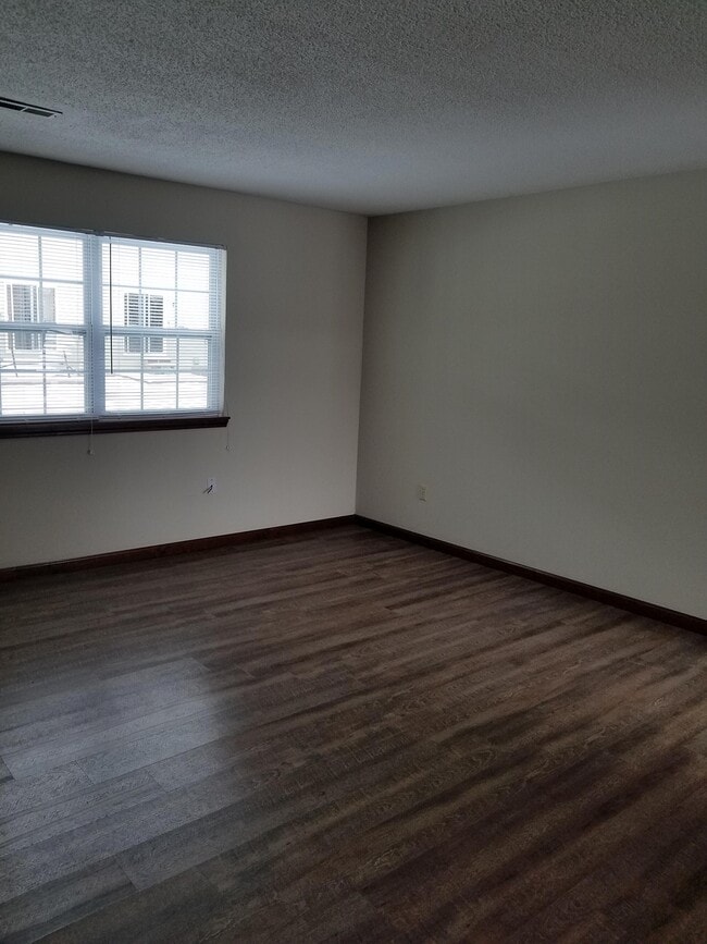 Photo - 21 Cherry Tree Ln Unit 21