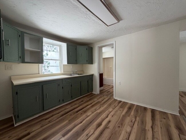 Photo - 2 Bed 1 Bath Single Family Home Available in Fairborn