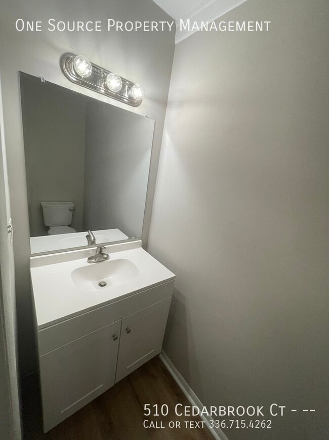 Photo - 510 Cedarbrook Ct