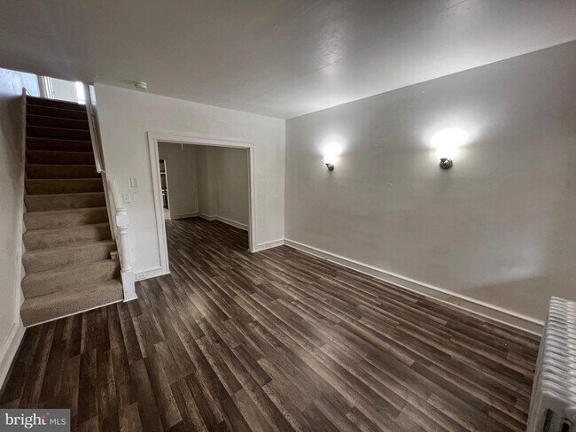 Photo - 1041 N Kenwood Ave