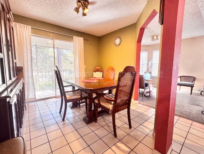 Photo - 930 Northern Dancer Way Unit 204