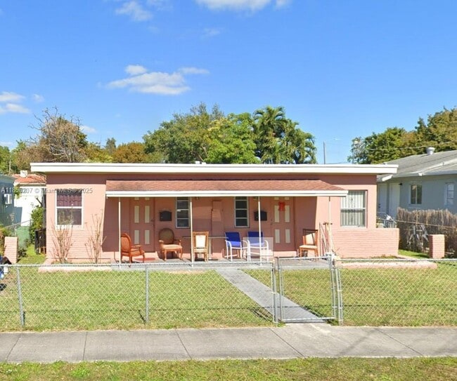 Building Photo - 1413 NW 41st St Unit 1413 Rental
