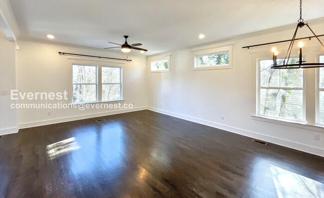 Photo - 174 Lynda Cir