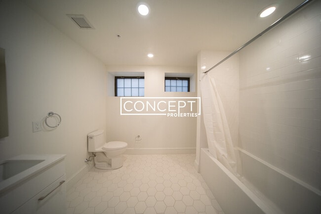 Photo - 1200 Massachusetts Ave Unidad B2