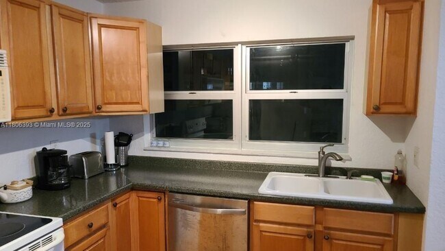Photo - 1825 S Ocean Dr Unit 708