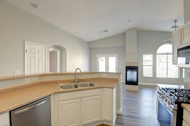 Photo - 1593 Ward Frontier Ln