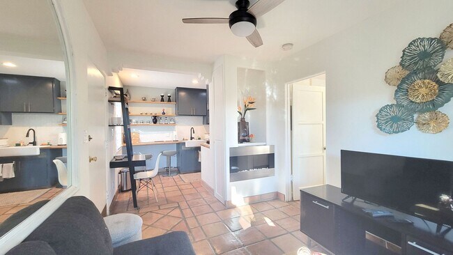 Photo - Charming, Fully Furnished Spanish-Style Du... Unit 2290