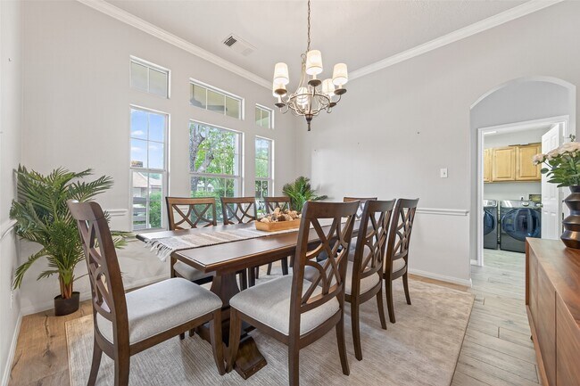 Photo - 155 E Concord Valley Cir