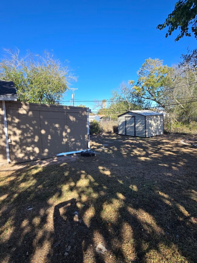 Photo - 2502 Riggan St House