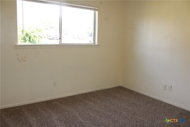 Photo - 2417 Valley Forge Ave Unidad A