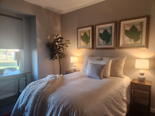 Bedroom - 18939 E Warren Cir Unit E-108