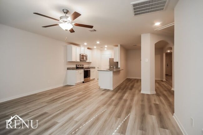 Photo - 10446 Sweetwater Creek Dr